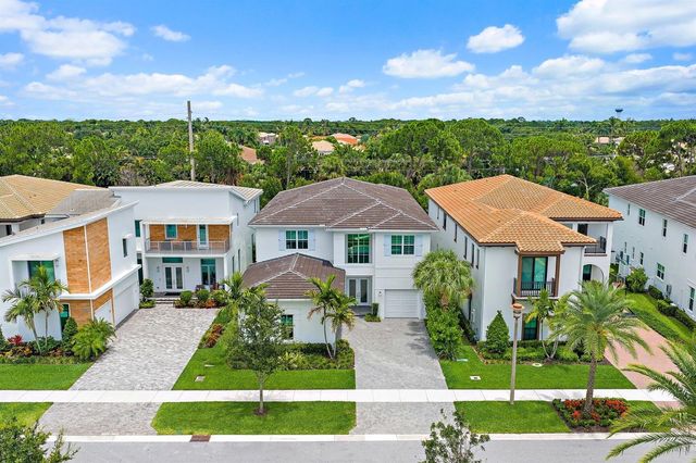 13336 Bernoulli Way, Palm Beach Gardens, FL 33418
