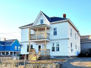 195-197 Ludlam St, Lowell, MA 01850
