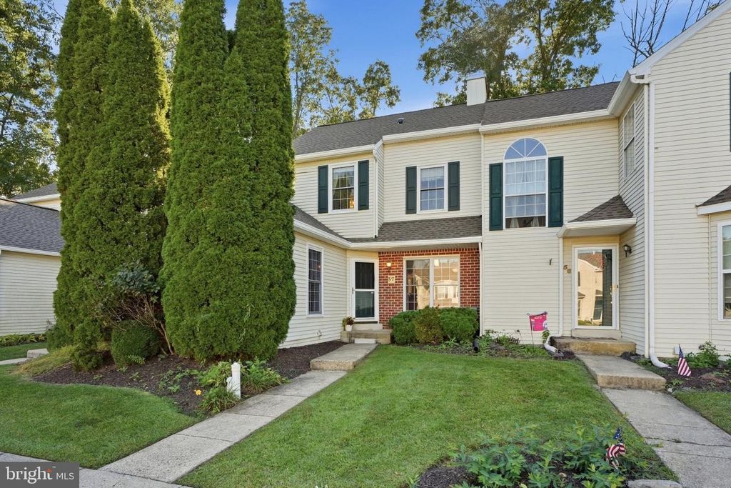 57 ASPEN WAY, SCHWENKSVILLE, PA 19473 — exterior