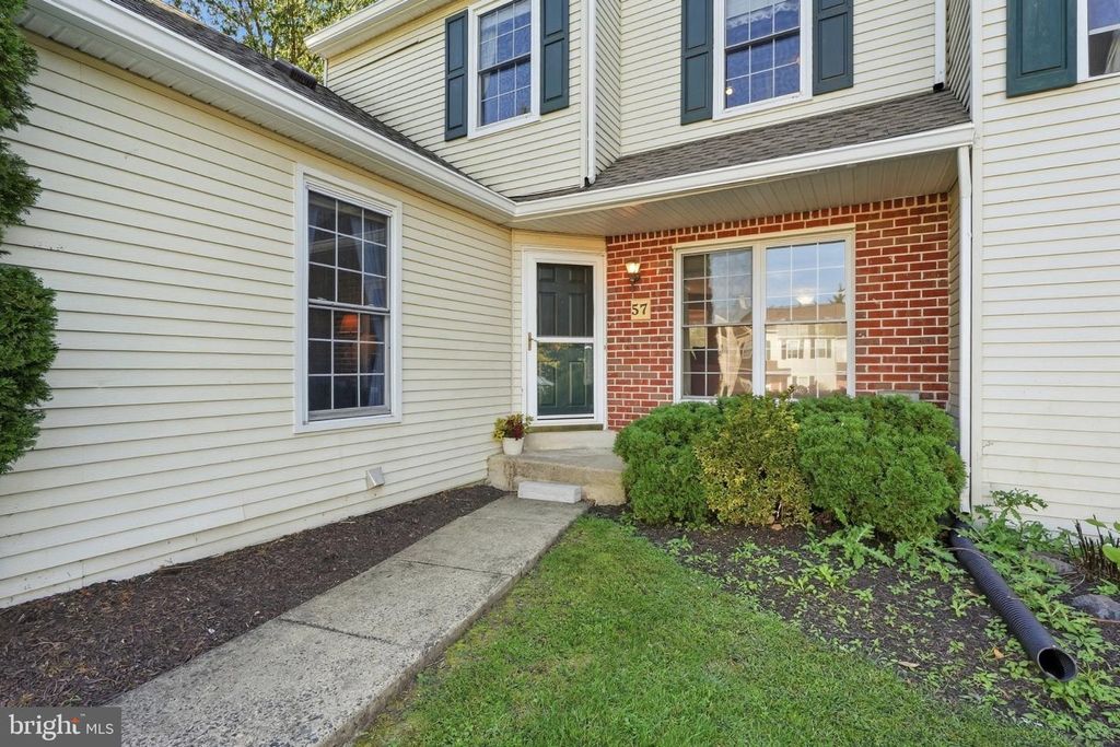 57 ASPEN WAY, SCHWENKSVILLE, PA 19473 — photo 2
