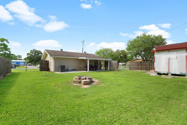 118 Lydia St, Gray, LA 70359