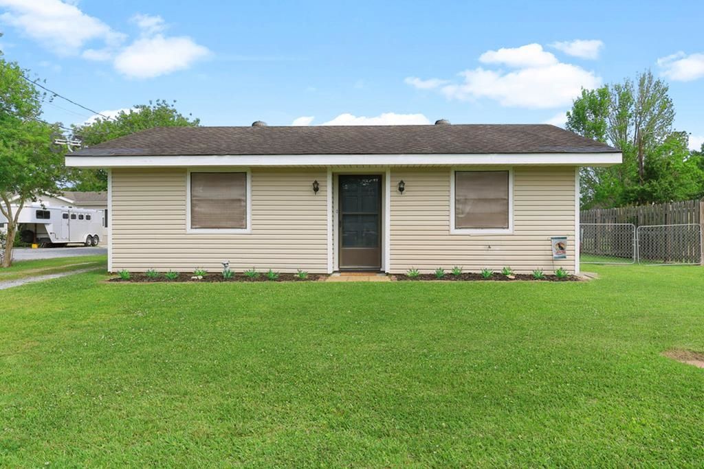118 Lydia St, Gray, LA 70359