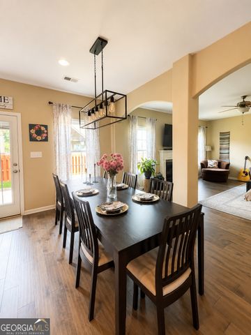 15 Lynnfield Drive, Newnan, GA 30263