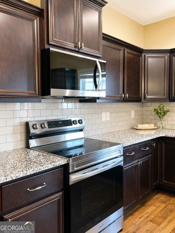 15 Lynnfield Drive, Newnan, GA 30263