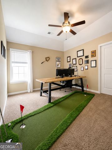 15 Lynnfield Drive, Newnan, GA 30263