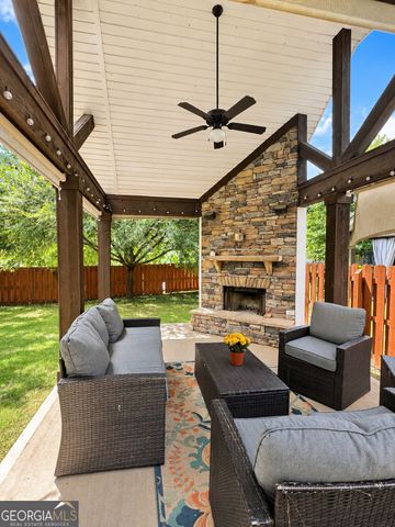 15 Lynnfield Drive, Newnan, GA 30263