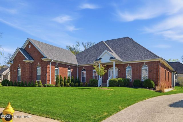 305 Gablewood Cir, Louisville, KY 40245