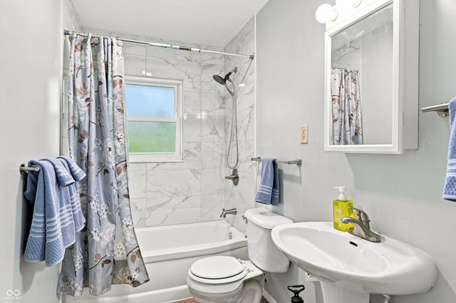 3402 N Windcrest Drive, Bloomington, IN 47404