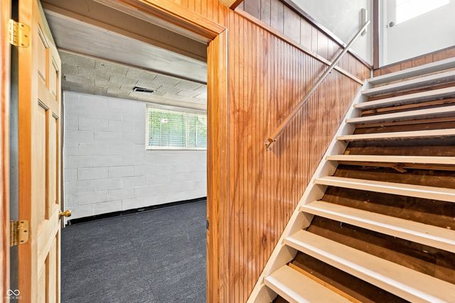 3402 N Windcrest Drive, Bloomington, IN 47404