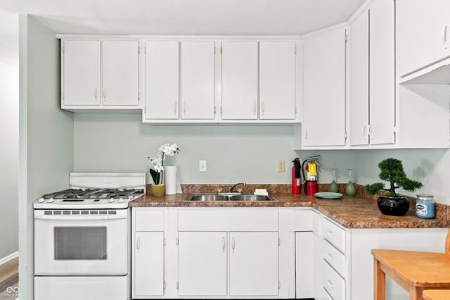 3402 N Windcrest Drive, Bloomington, IN 47404