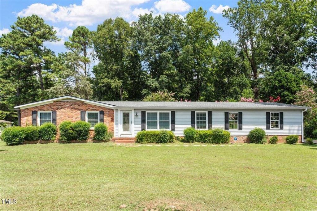 65 Pine View Road, Henderson, NC 27537