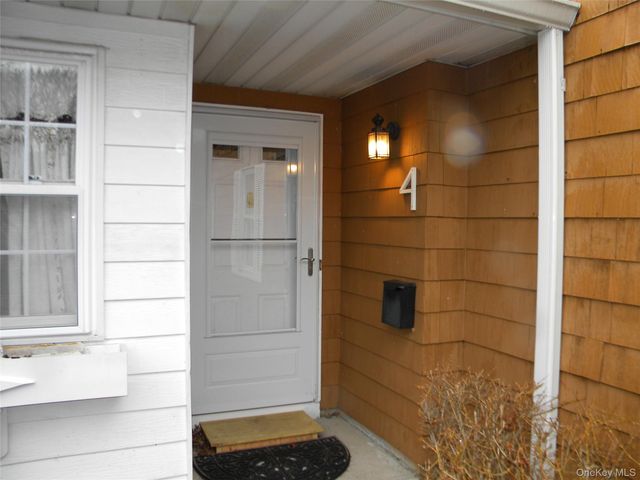 4 Revere Drive, Sayville, NY 11782