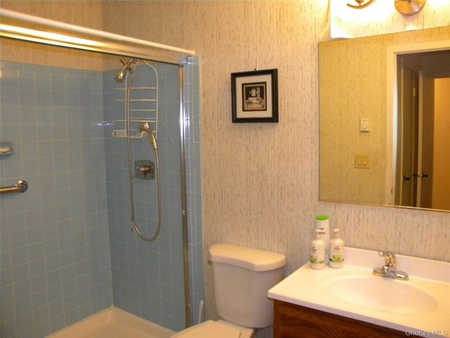 4 Revere Drive, Sayville, NY 11782