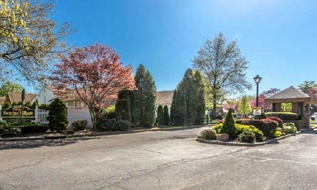 4 Revere Drive, Sayville, NY 11782