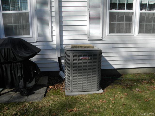 4 Revere Drive, Sayville, NY 11782