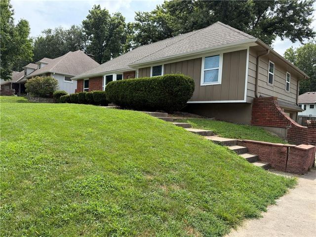 7504 Overton Avenue, Raytown, MO 64138