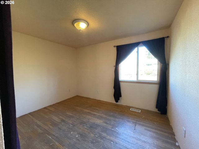 617 HARTKE Loop, Oregon City, OR 97045