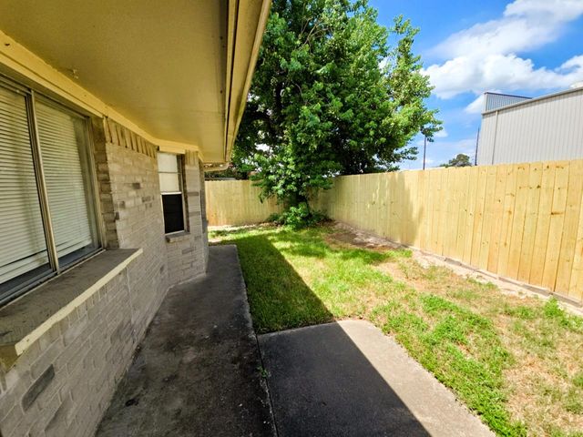 5611 Caldicote Street, Humble, TX 77346