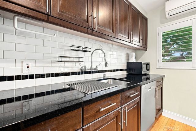 1615 N Laurel Avenue 214, Hollywood, CA 90046