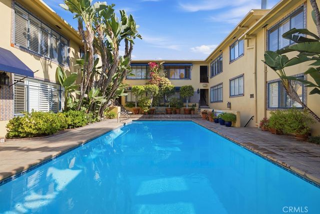 1615 N Laurel Avenue 214, Hollywood, CA 90046