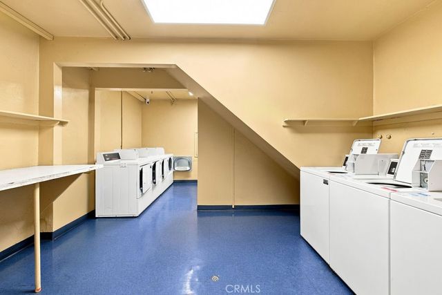 1615 N Laurel Avenue 214, Hollywood, CA 90046