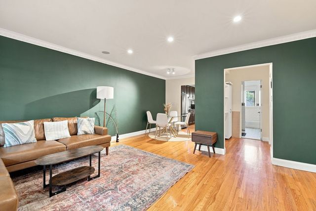 1615 N Laurel Avenue 214, Hollywood, CA 90046