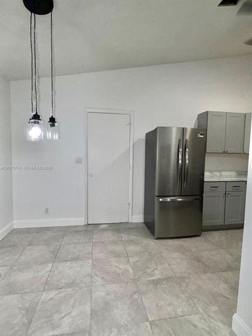 22979 Sandalfoot Boulevard, Boca Raton, FL 33428