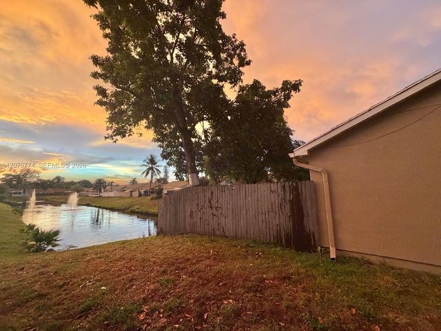 22979 Sandalfoot Boulevard, Boca Raton, FL 33428