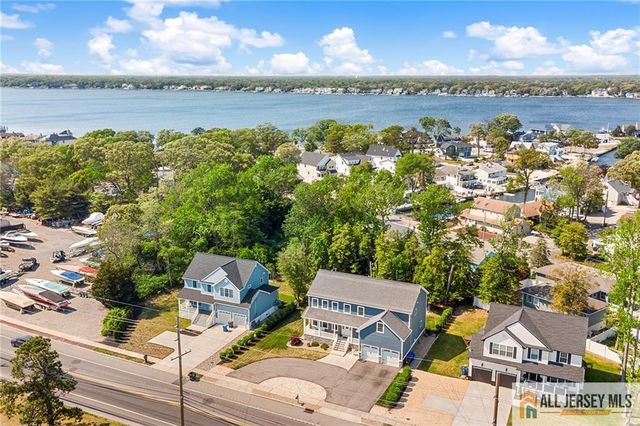 316 Mantoloking Road, Brick, NJ 08723