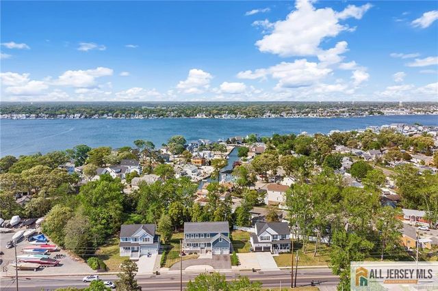316 Mantoloking Road, Brick, NJ 08723