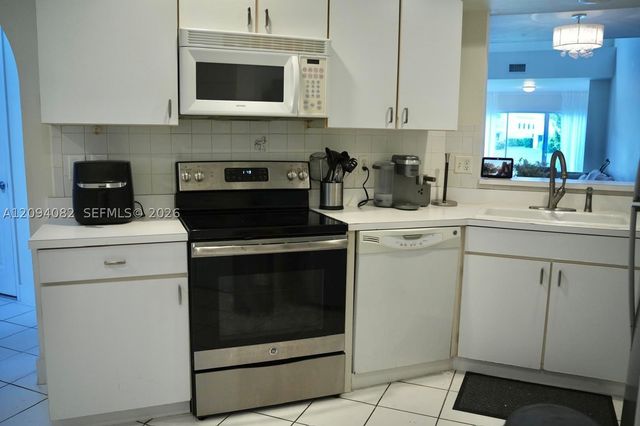 9100 Boca Gardens Pkwy B, Boca Raton, FL 33496