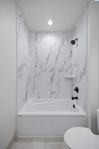 2871 Savanna Ave, Richland, WA 99352