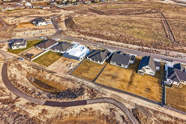 2871 Savanna Ave, Richland, WA 99352