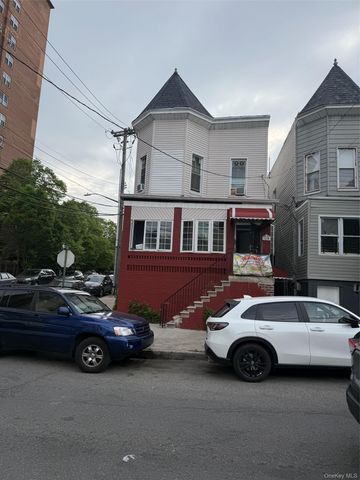 3525 Barnes Avenue, Bronx, NY 10467