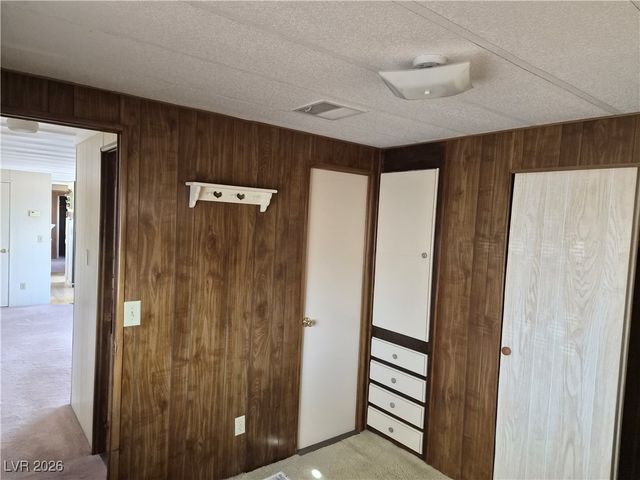 201 North Murphy Street, Pahrump, NV 89060