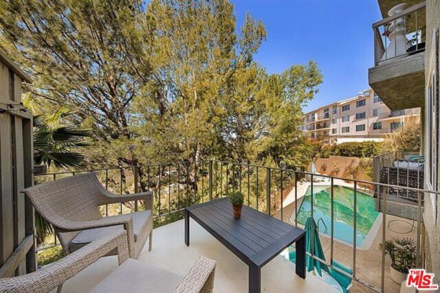 2345 Roscomare Road 201, Los Angeles, CA 90077