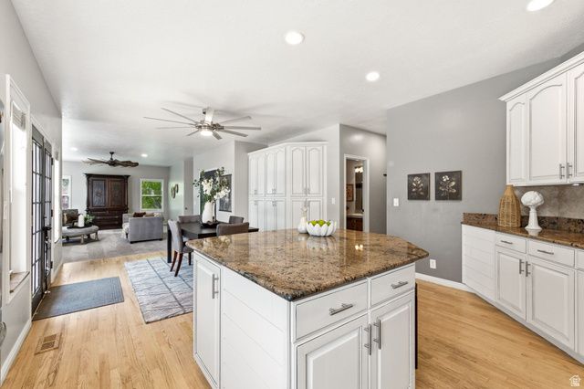 5 QUIETWOOD LN, Sandy, UT 84092
