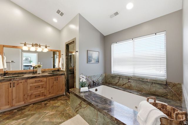 5 QUIETWOOD LN, Sandy, UT 84092