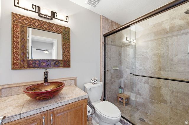 5 QUIETWOOD LN, Sandy, UT 84092