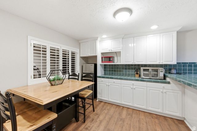 5 QUIETWOOD LN, Sandy, UT 84092