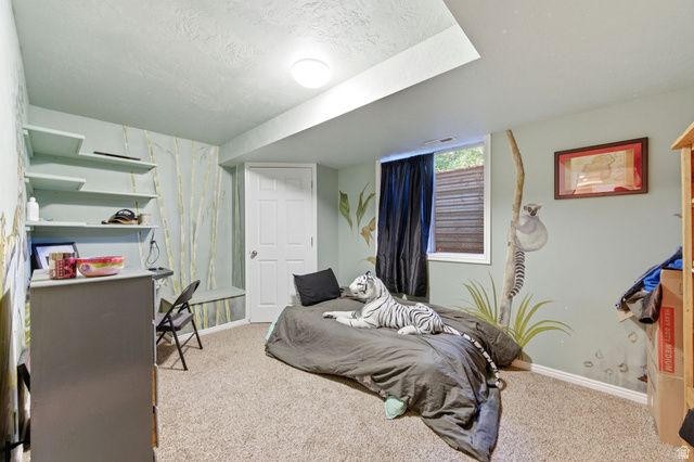 5 QUIETWOOD LN, Sandy, UT 84092