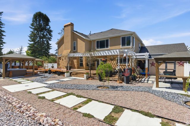 5 QUIETWOOD LN, Sandy, UT 84092