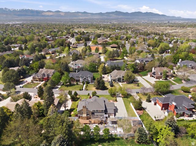 5 QUIETWOOD LN, Sandy, UT 84092
