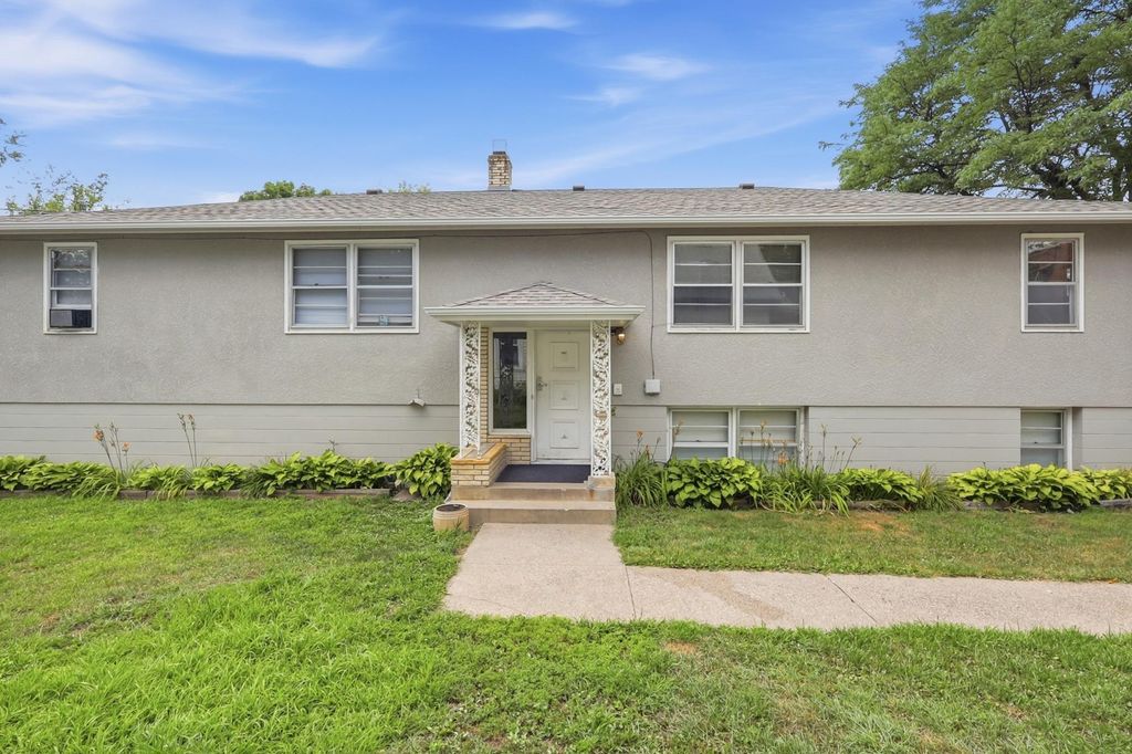 826 5th Street E, Saint Paul, MN 55106 — exterior