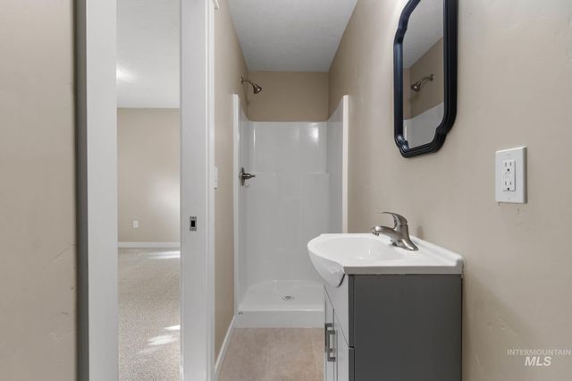 1905 W Bedford, Boise, ID 83705