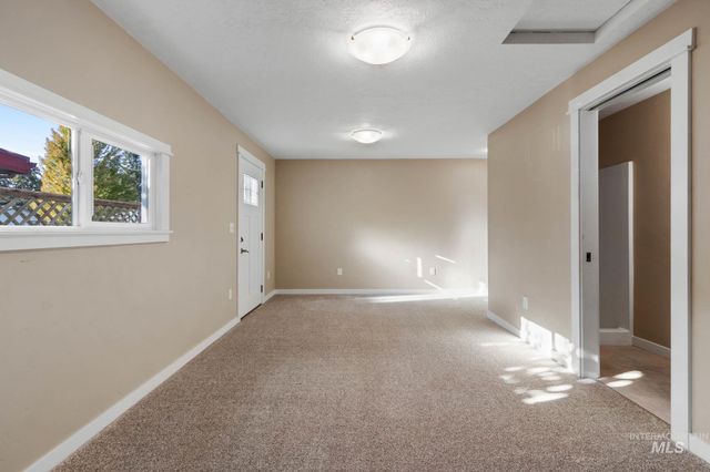 1905 W Bedford, Boise, ID 83705