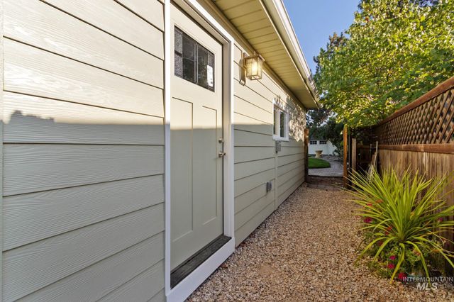 1905 W Bedford, Boise, ID 83705