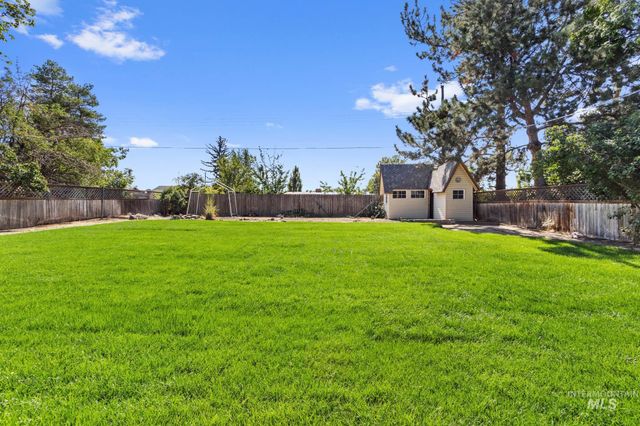 1905 W Bedford, Boise, ID 83705