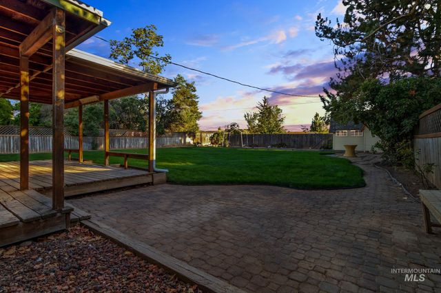 1905 W Bedford, Boise, ID 83705