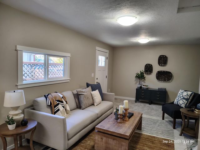 1905 W Bedford, Boise, ID 83705